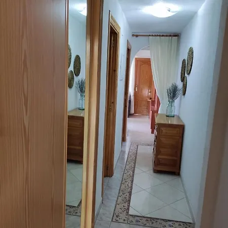 Piso Calleja Бенидорм